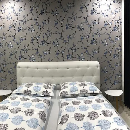 Ajla * トゥズラ